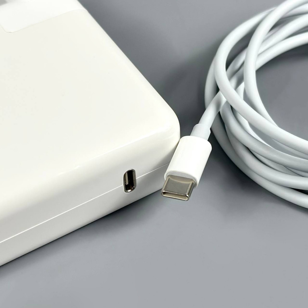 Мережевий зарядний пристрій для ноутбука 61W, 20.3V, 3.0A Type-C to Type-C 1.9m