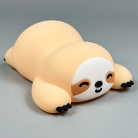 Коричневий