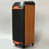 Чорно-коричневий