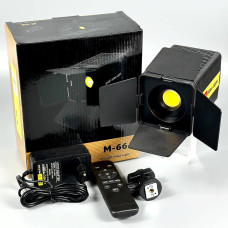 Професійне відеосвітло Video Light M-66 кріплення на штатив 3000mAh, RA80, 2900-5600K (15*10см)