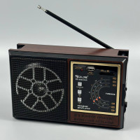 Коричневий