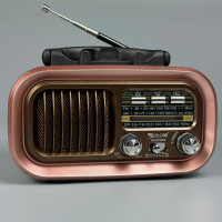 Коричневий