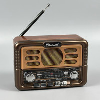 Коричневий