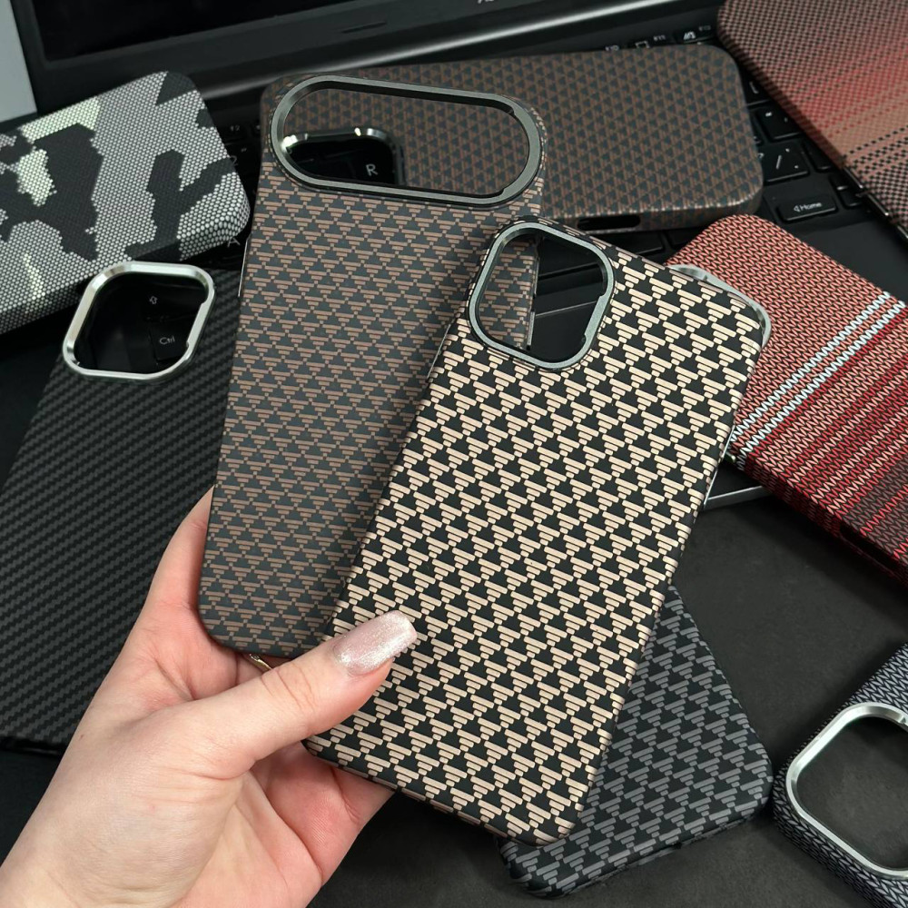 Накладка Elite Carbon Matte BOX Magnetic iPhone 15 Pro Max