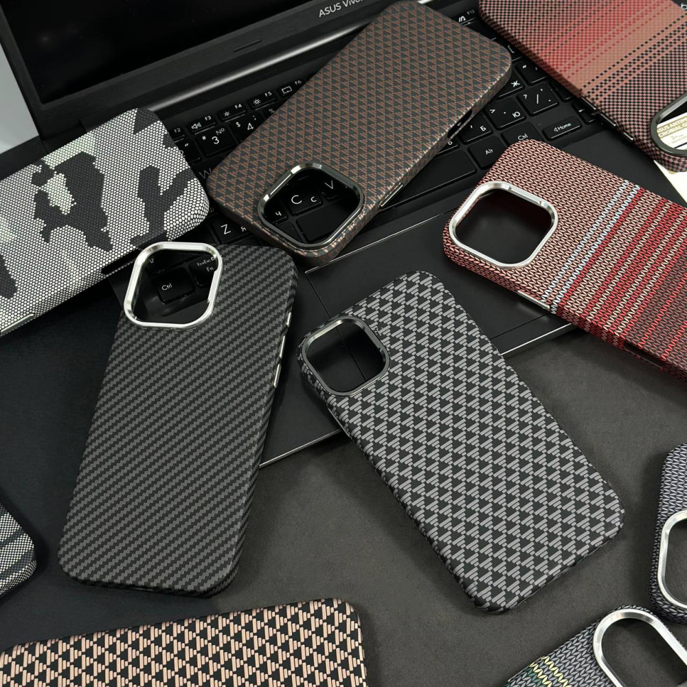 Накладка Elite Carbon Matte BOX Magnetic iPhone 15 Pro Max