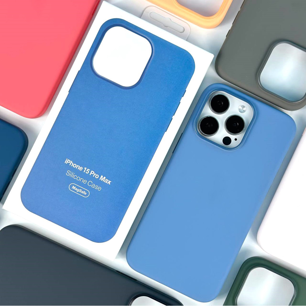 Накладка Silicone Case Premium quality+IC+Box+Magnetic LOGO iPhone 15
