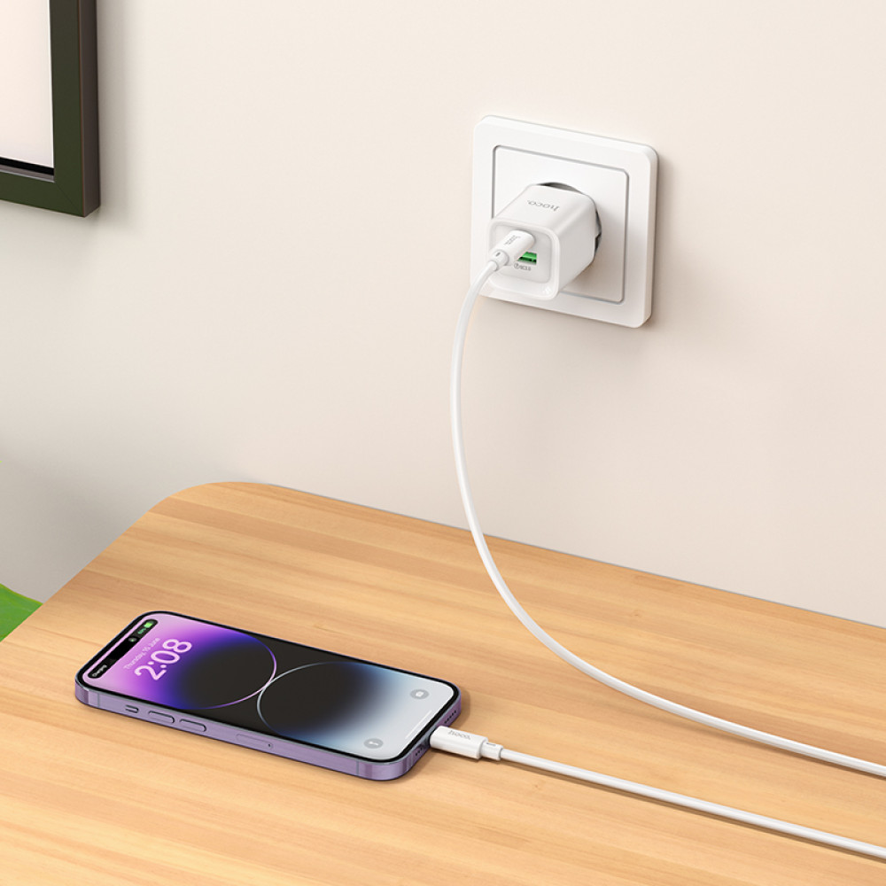 Мережевий зарядний пристрій Hoco C147A Charm PD20W+QC3.0 Type-C to Lightning
