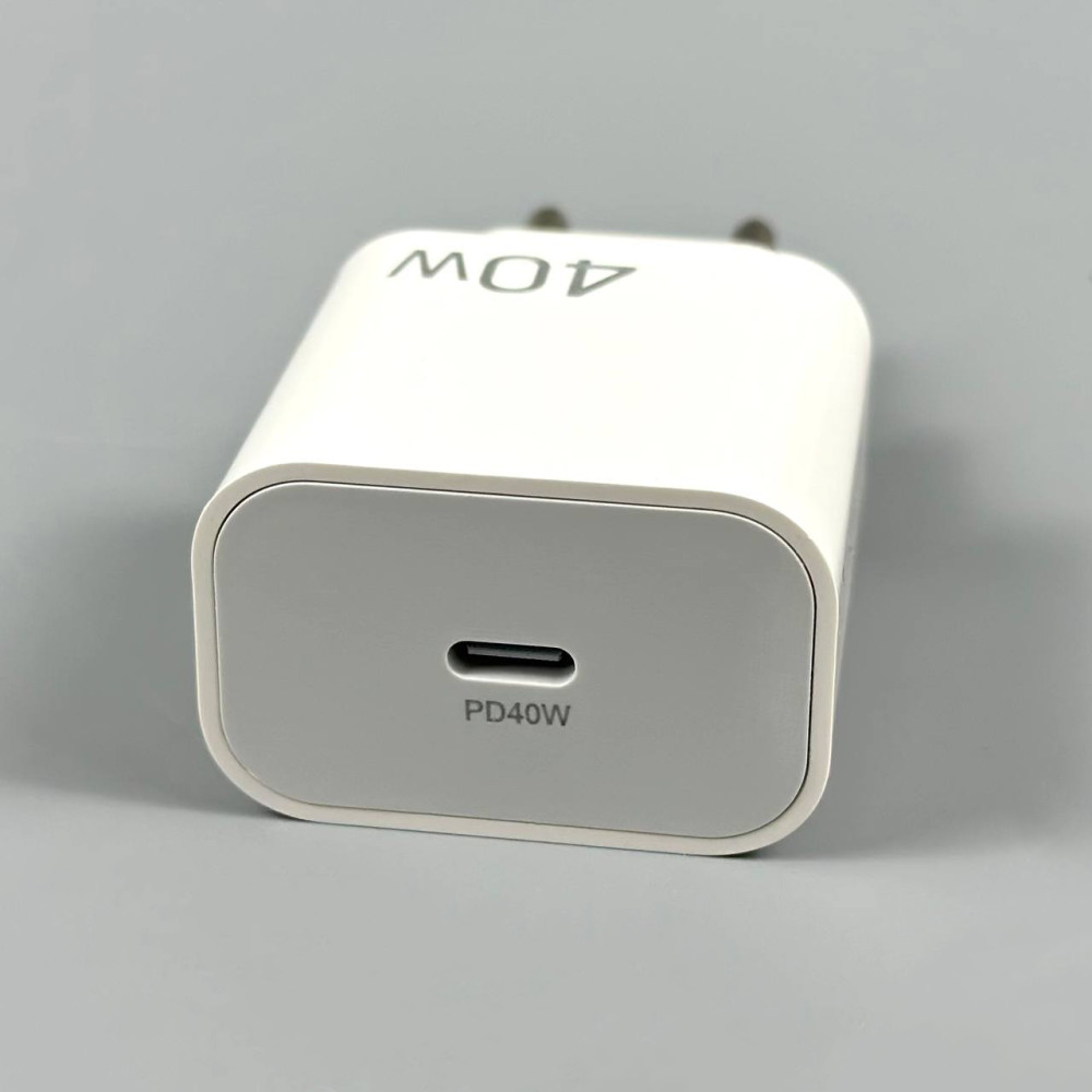 Мережевий зарядний пристрій WUW T108 PD40W Type-C to Type-C