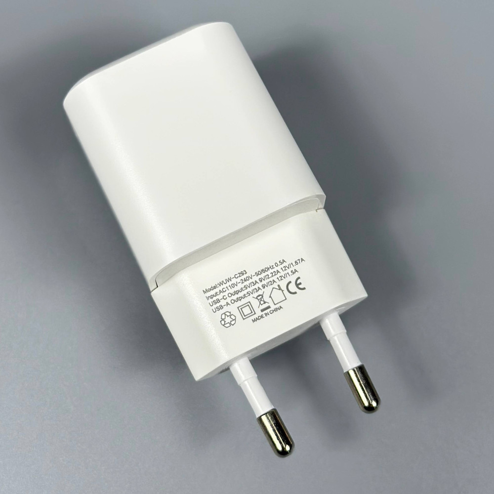 Мережевий зарядний пристрій WUW T104C PD20W+QC3.0 Type-C to Type-C